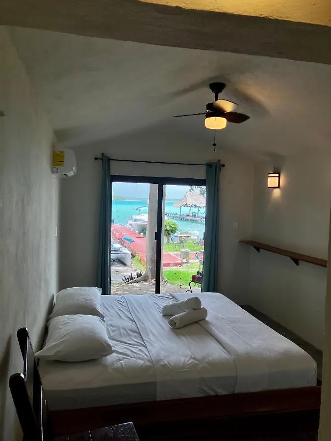 Tortuga Bacalar Bed & Breakfast
