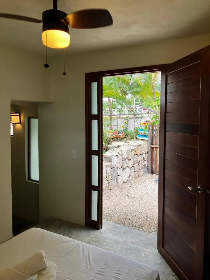 Tortuga Bacalar Bed & Breakfast Mexico