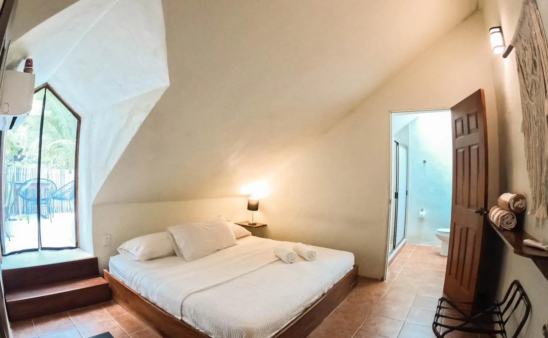 Tortuga Bacalar Bed & Breakfast Mexico