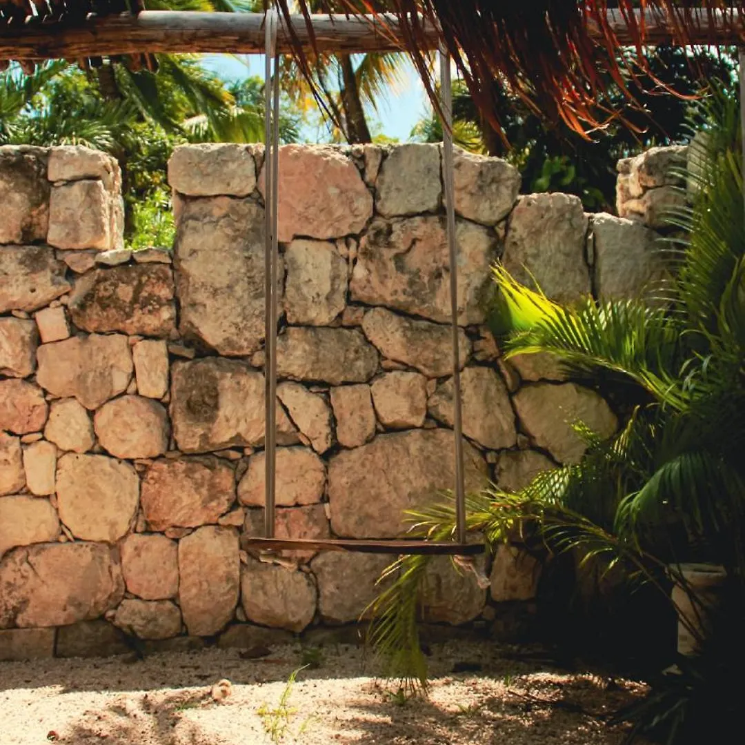 Tortuga Bacalar Bed & Breakfast Mexico