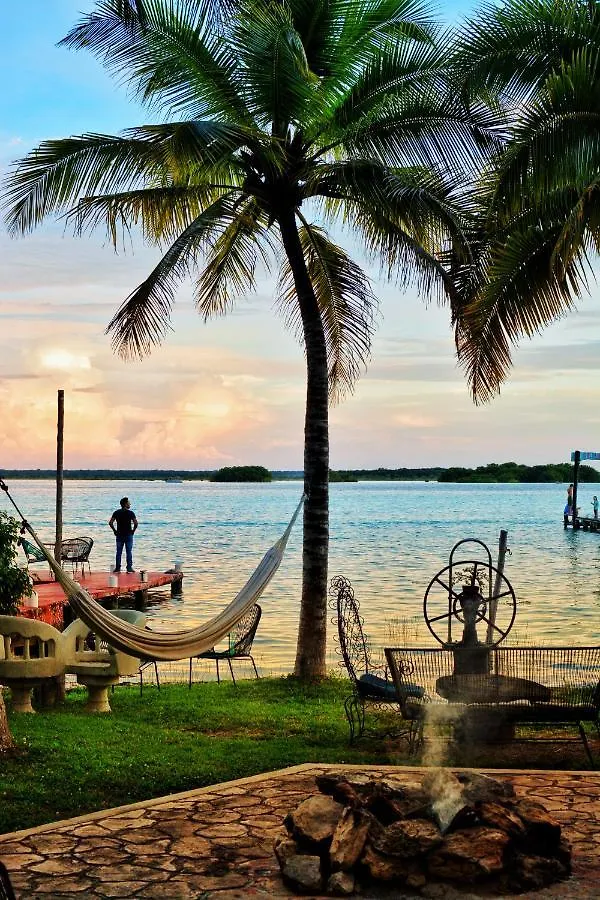 Tortuga Bacalar Bed & Breakfast